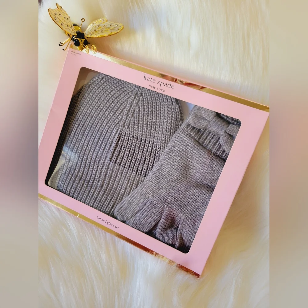 💝💝KATE SPADE NY BOW BINNIE AND GLOVE GIFT SET💝💝